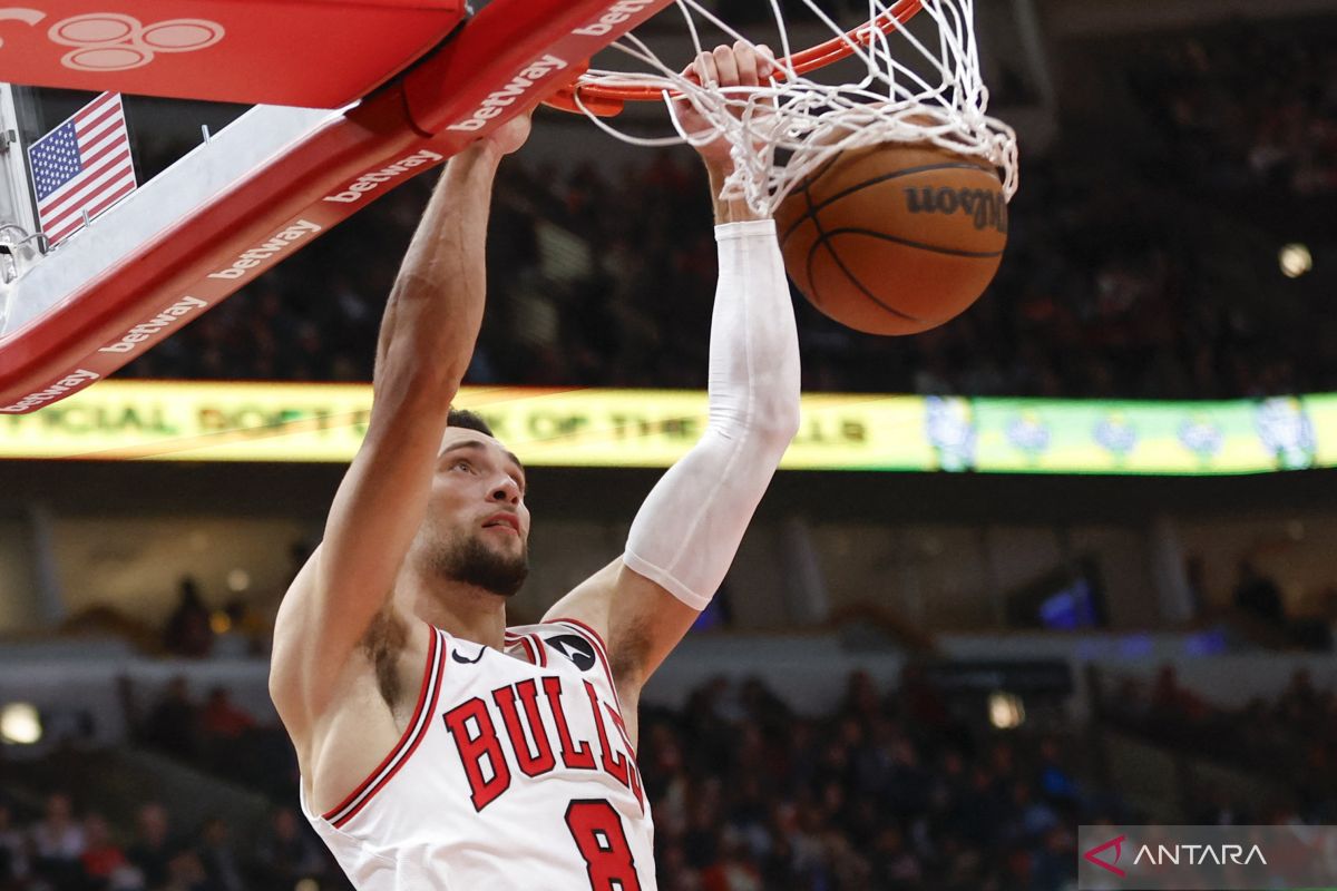 Zach LaVine jalani operasi tangan kanan dan absen hingga akhir musim