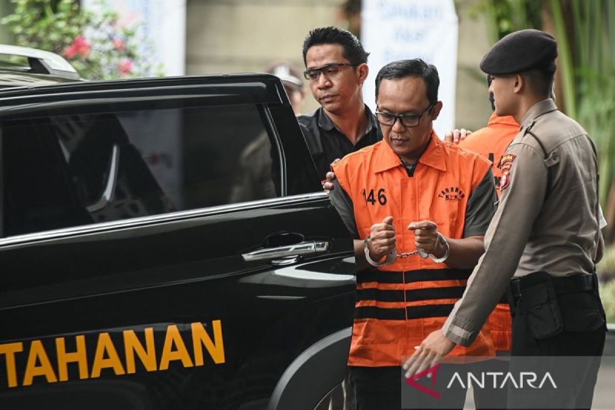 KPK dalami penghasilan lain Ardito Wijaya