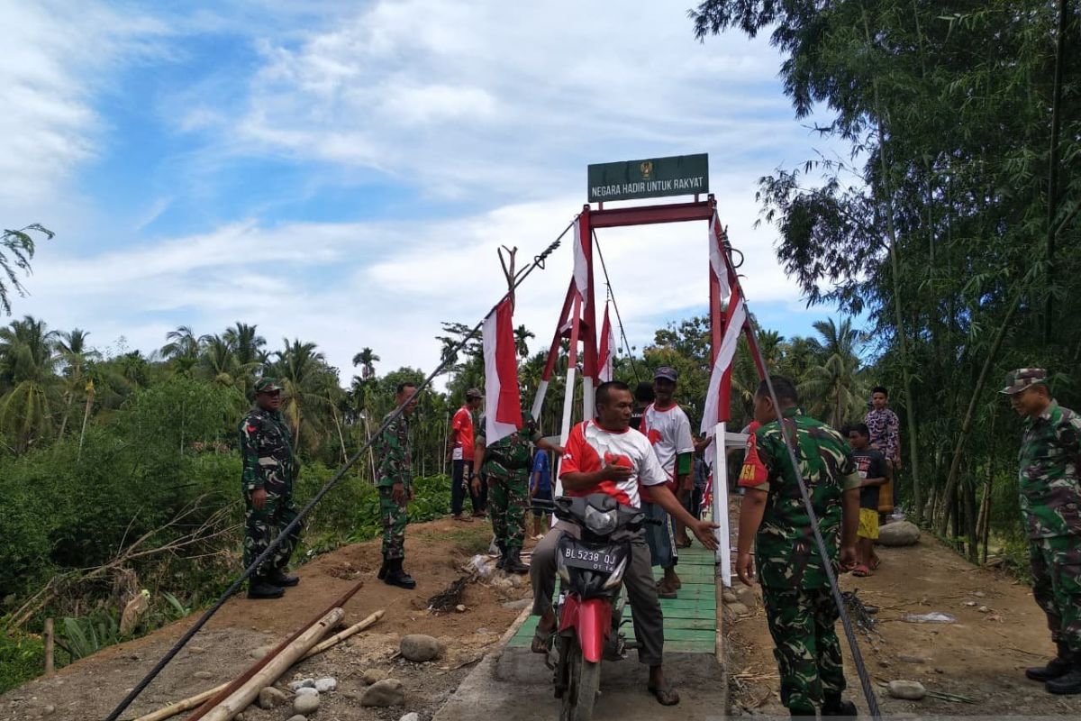 TNI AD bangun jembatan gantung di Aceh Utara, permudah mobilitas warga