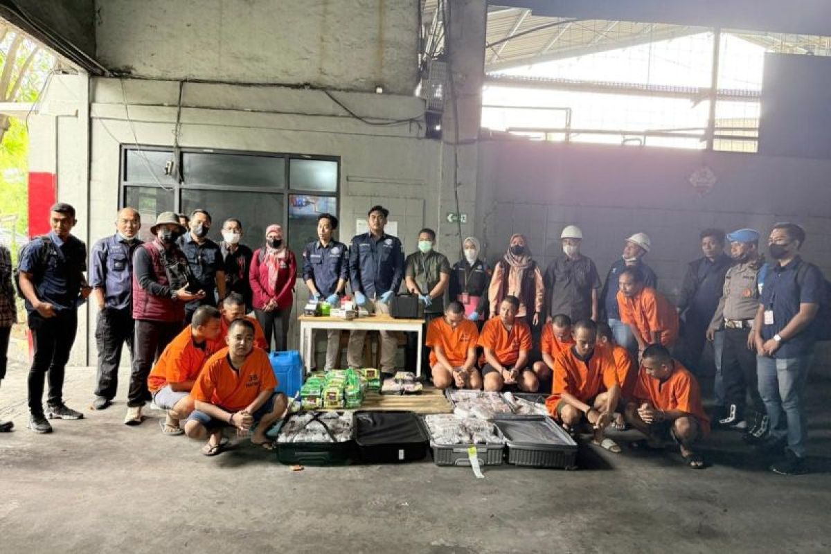 Polri musnahkan 47,5 kilogram sabu dan 101.380 butir happy five