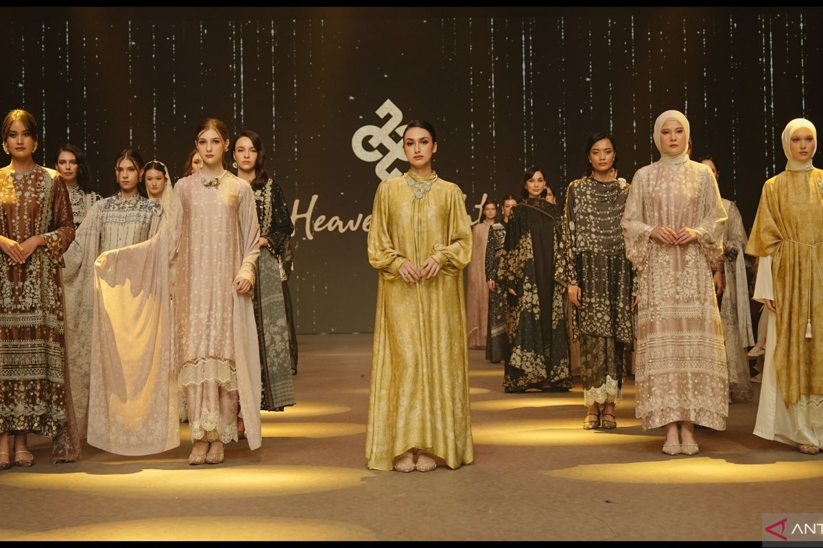 Heaven Lights hadirkan koleksi busana Anashera untuk sambut Ramadhan