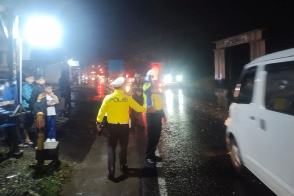 Polisi sebut dua orang terluka akibat kecelakaan di jalur mudik Garut