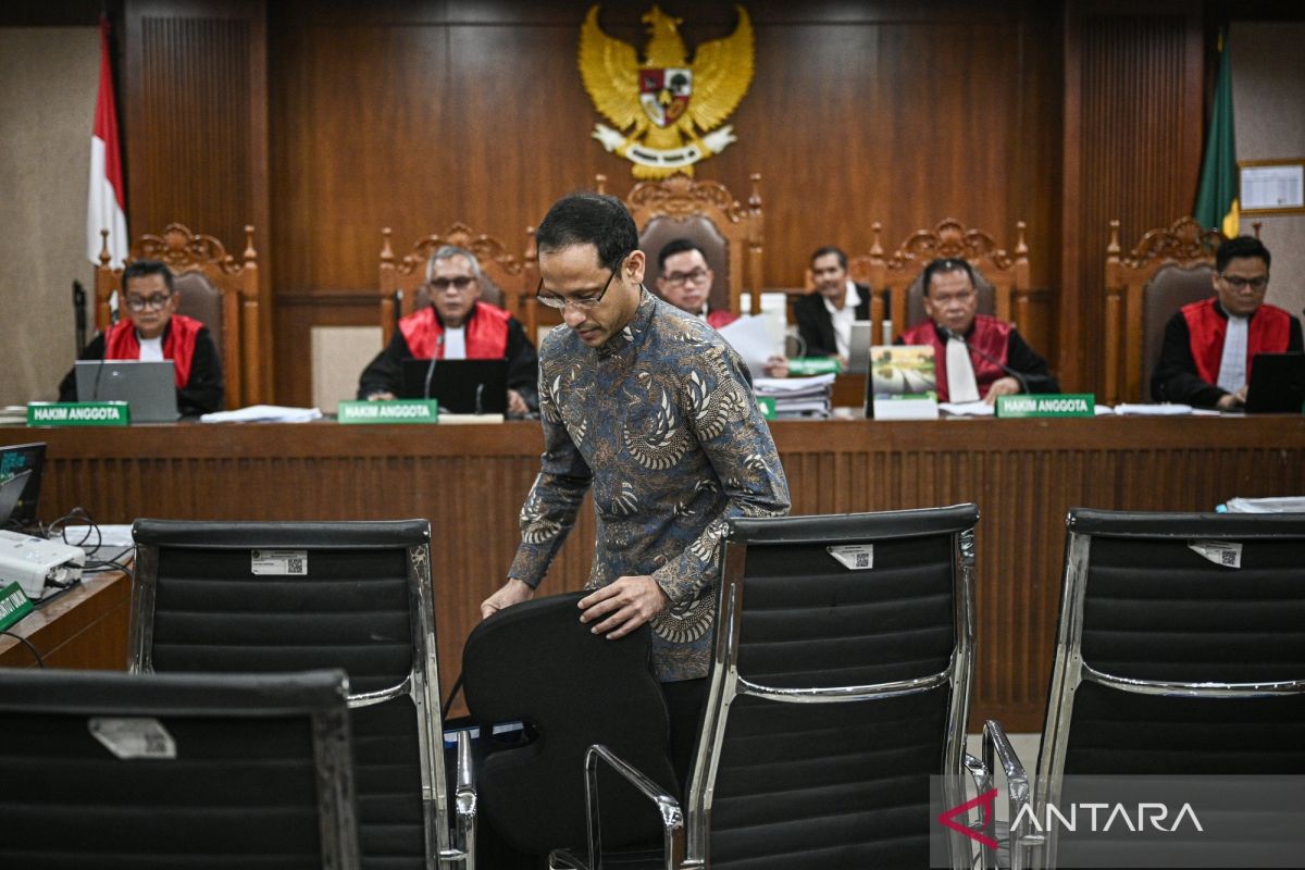Sidang kasus korupsi "Chromebook" ditunda karena Nadiem Makarim sakit