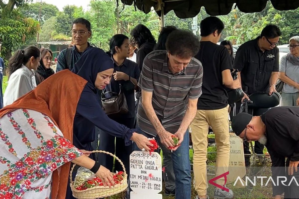 Donny Fattah dimakamkan di TPU Kampung Kandang