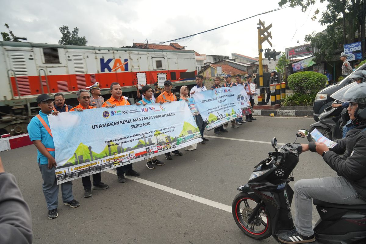 Daop 2 tegaskan ada sanksi pidana bagi pelanggar jalur KA