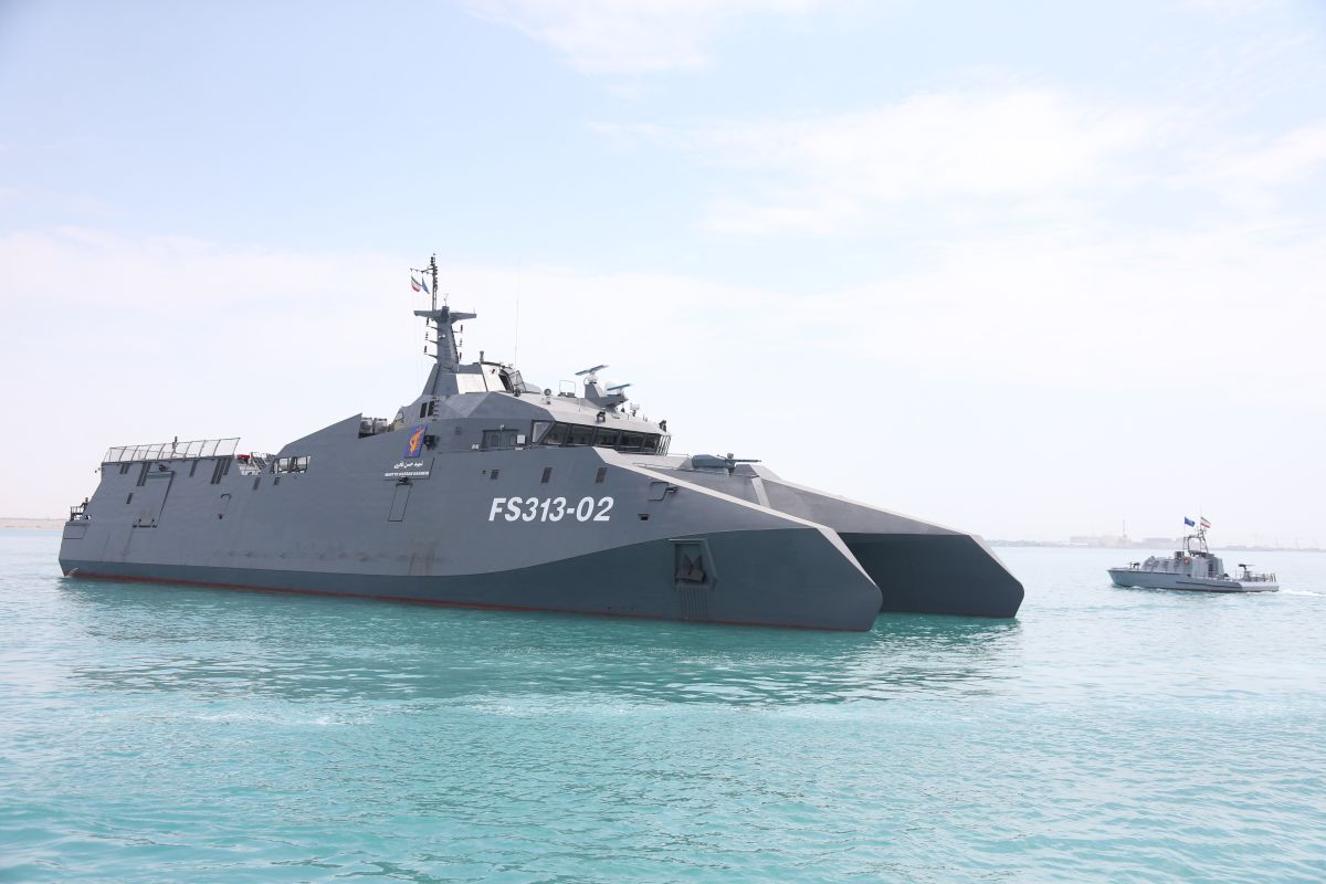 AS serang kapal penyebar ranjau Iran di dekat Selat Hormuz