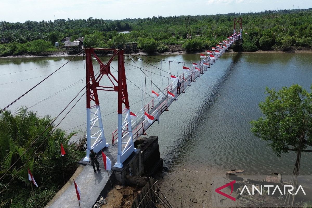 TNI AD perbaiki jembatan di Dogang Sumut, akses warga kembali lancar