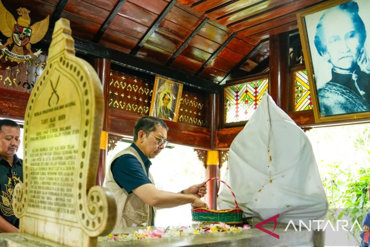 Menbud dorong Makam Gunung Puyuh jadi penggerak ekonomi Sumedang