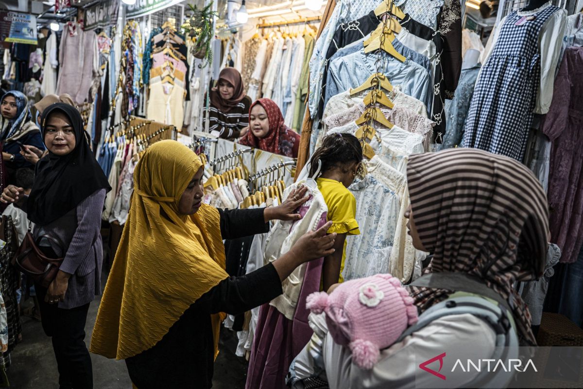 Indef nilai daya beli masyarakat harus dijaga di tengah tekanan global