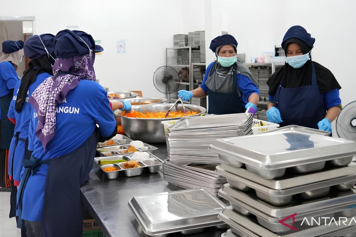 BGN minta SPPG kreatif olah pangan selain UPF dalam MBG Ramadhan