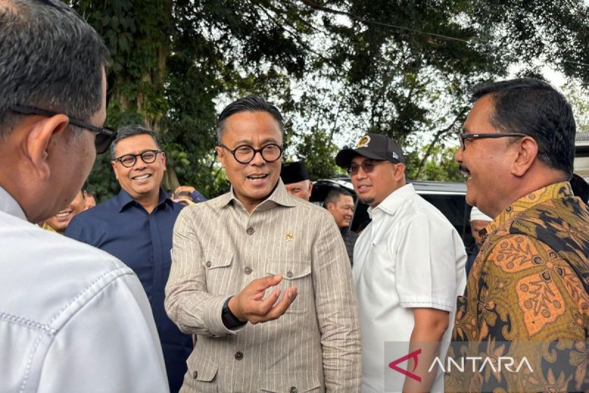 Warga Tanjung Alam bangga dengan Dony Oskaria berkiprah di pusat