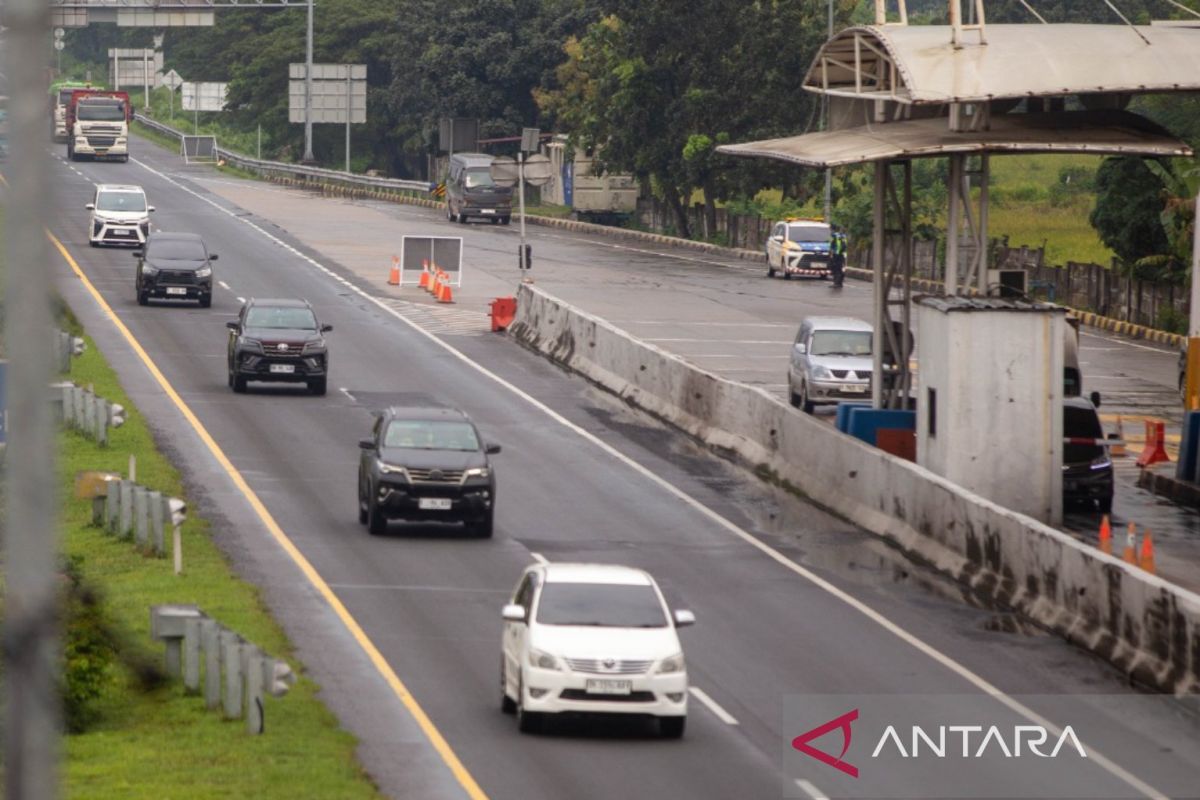 Jalan Tol Cipali dilintasi 279 ribu kendaraan hingga H-6 Lebaran