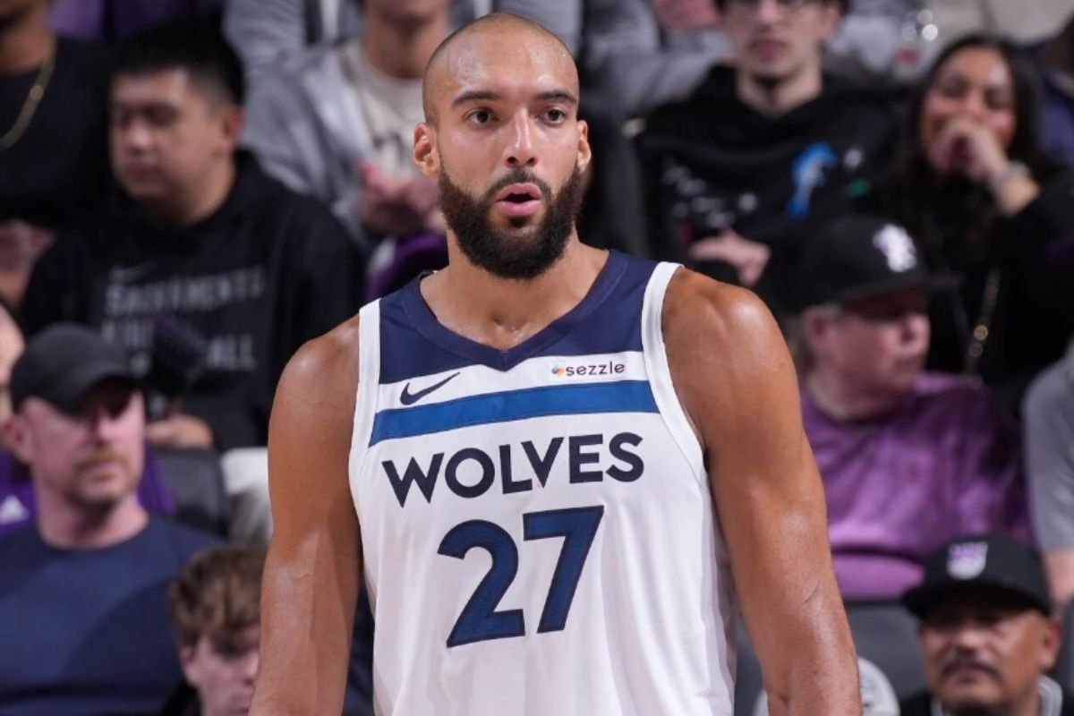 Gobert kena skors satu laga usai melakukan poin ketujuh flagrant foul