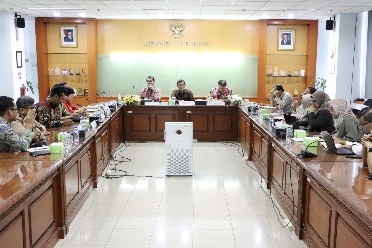 Soal hakim ad hoc, KY terus upayakan peningkatan kesejahteraan