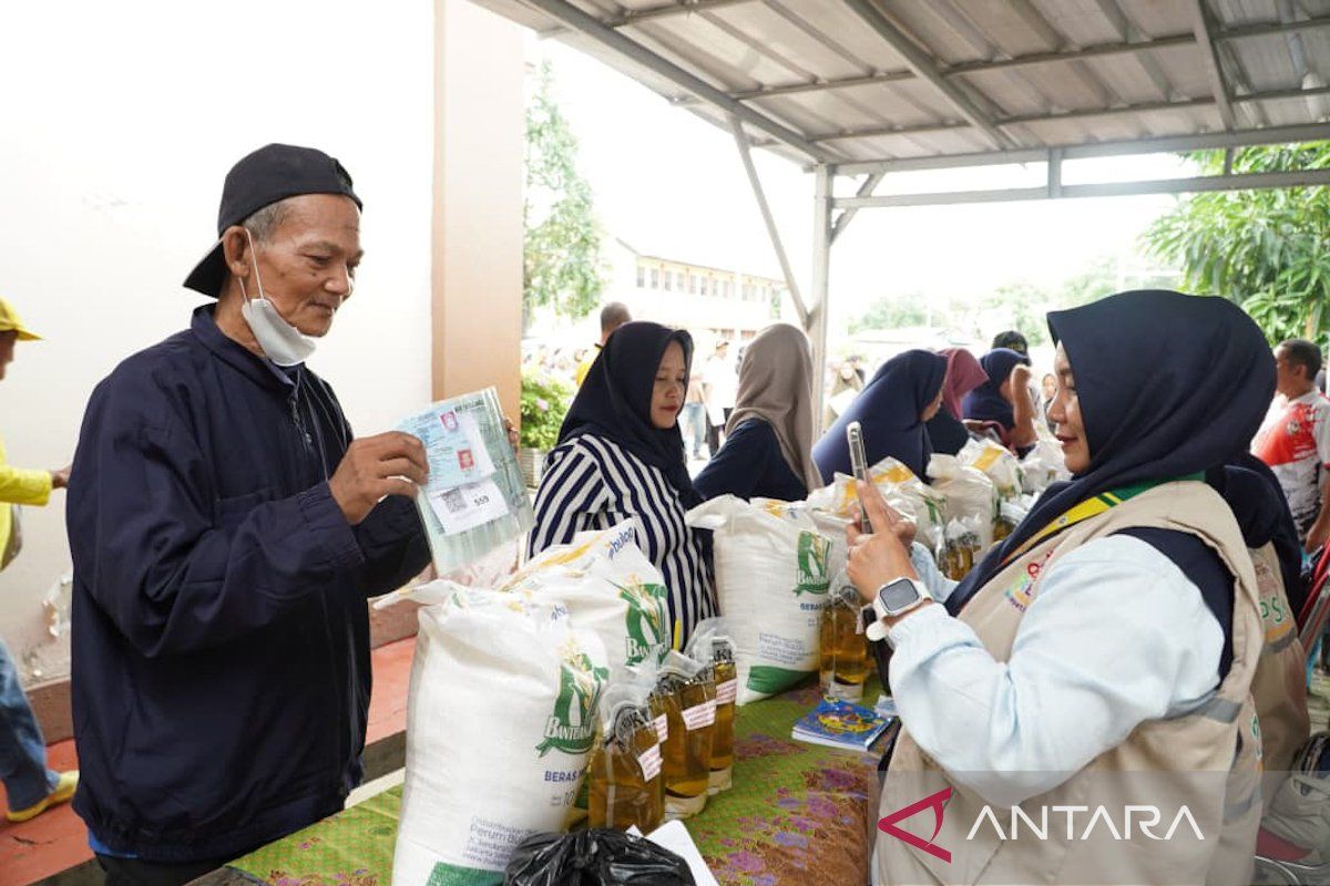 Kemarin, penyaluran minyak jelang Lebaran hingga Menkeu soal rupiah