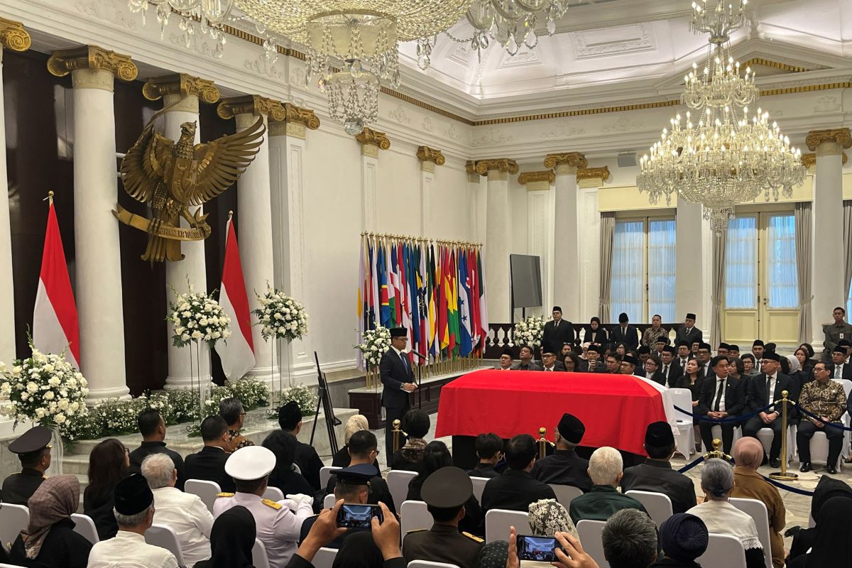 Kemlu beri penghormatan terakhir bagi mendiang Dubes Agus Widjojo