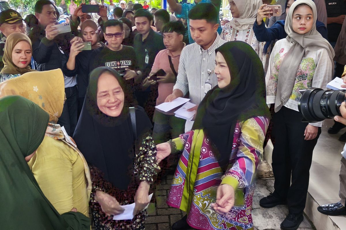 1.202 warga terdampak banjir di Bandarlampung dapat bantuan