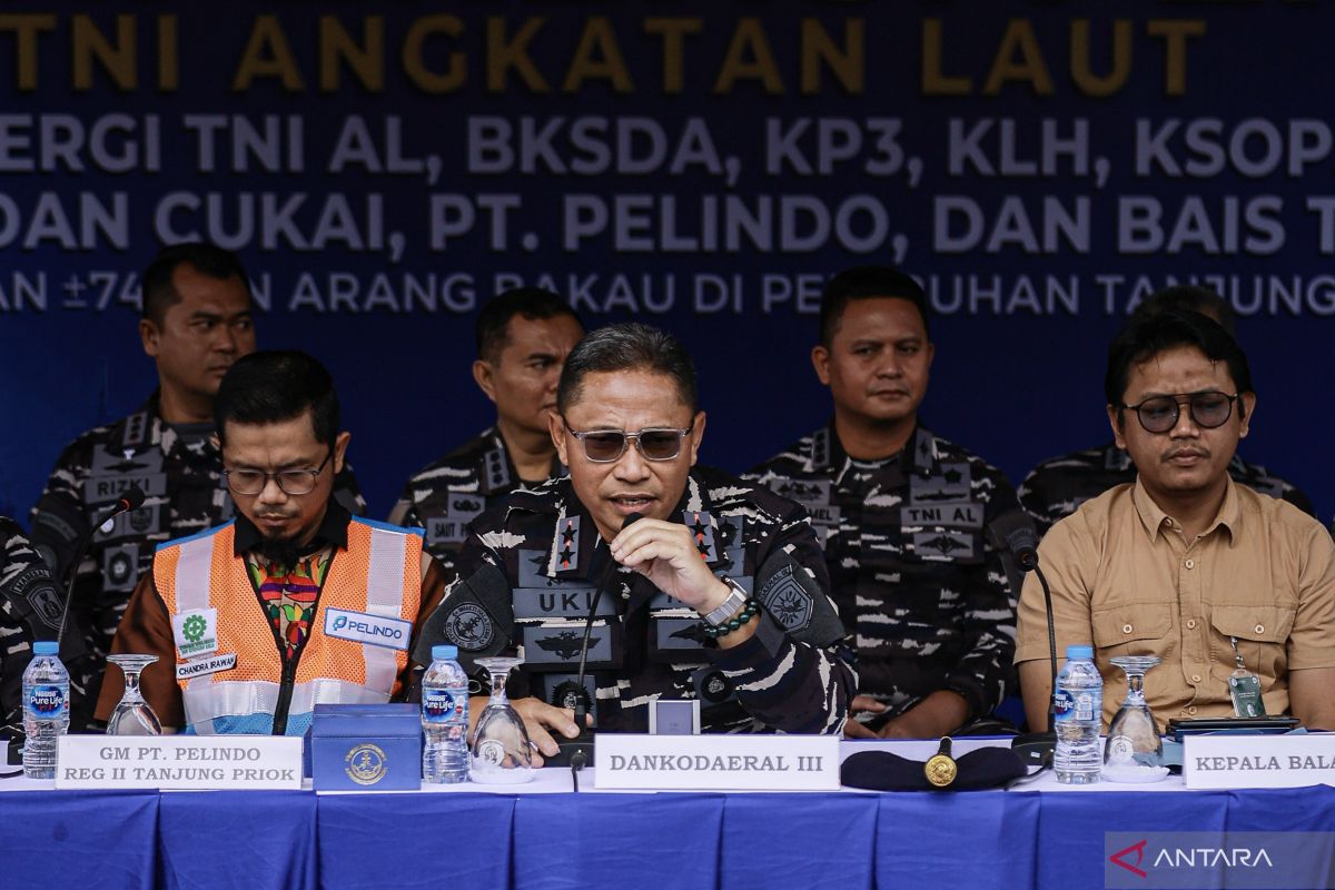 TNI AL perkuat pengamanan laut Jakarta pascapenetapan siaga 1