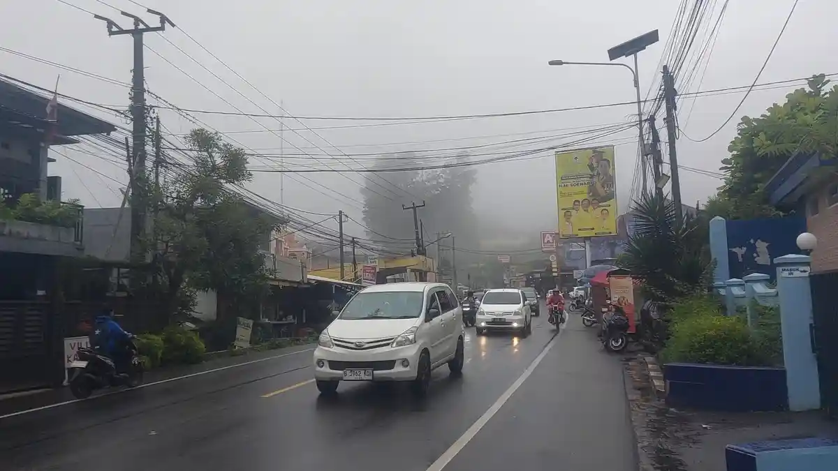Waspadai Kabut Tebal di Kawasan Puncak Bogor saat Libur Isra Miraj 2026, Wisatawan Diimbau Hati-hati