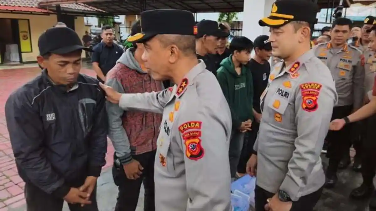 11 Orang Tewas dalam Lubang Tambang Emas di Bogor, Kapolda Jabar Beri Bantuan untuk Keluarga Korban