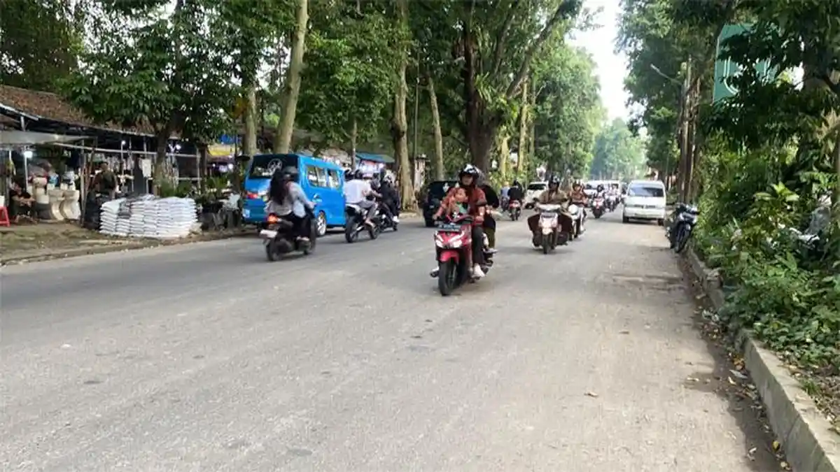 Jalan Semeru Bogor Licin Akibat Tanah Proyek, Dedie Rachim Minta Truk Harus Bersih Saat Melintas