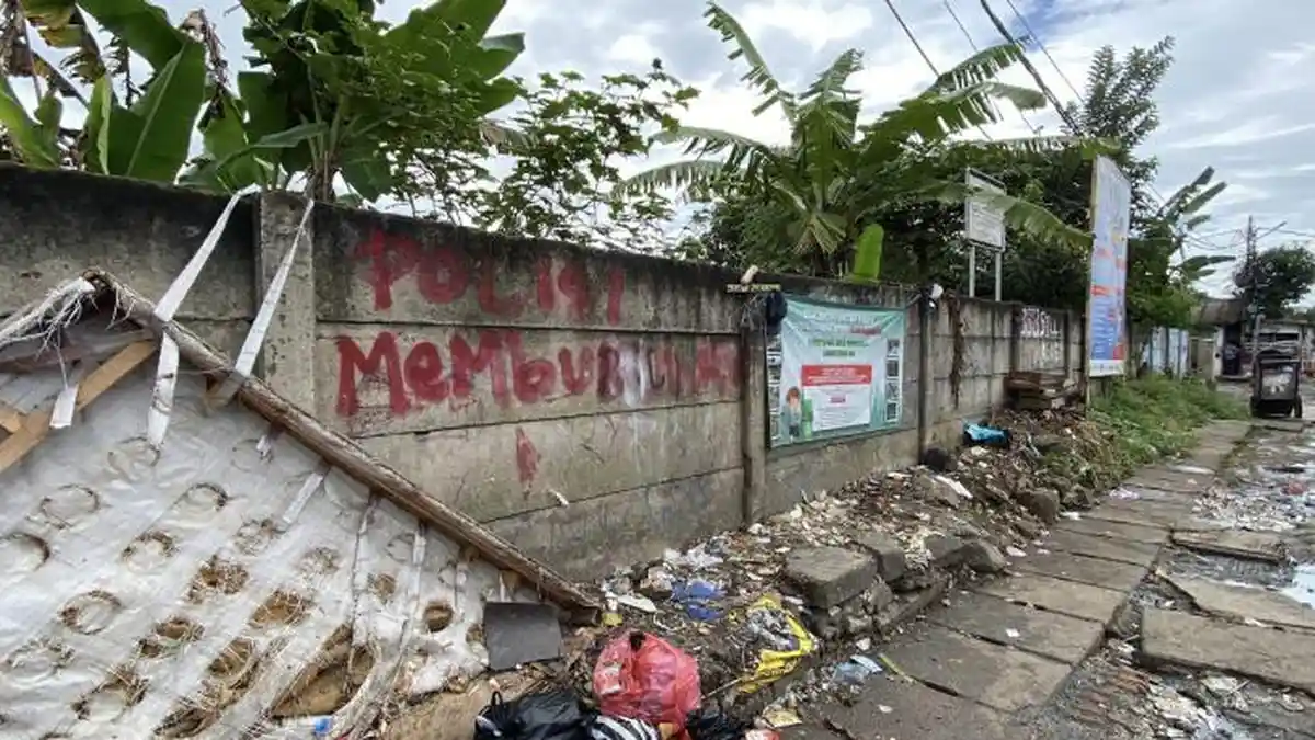 Tidak Ada TPS di Semplak Bogor, Warga Buang Sampah di Pinggir Jalan, Ada Sampah Kasur