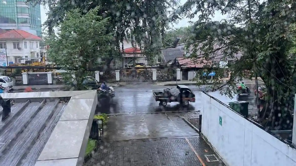 Cuaca Kota Bogor Hari Ini Senin 9 Maret 2026, Diprediksi Hujan Ringan Pada Pagi hingga Siang Hari