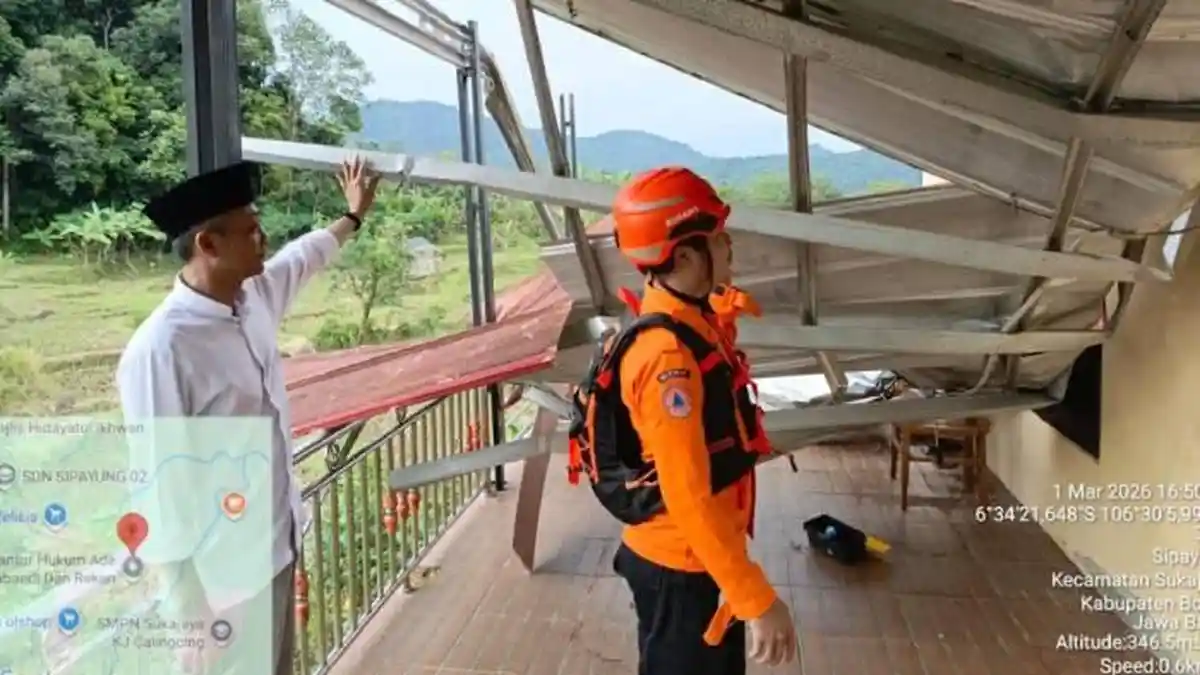 Rumah Warga Sukajaya Bogor Rusak Usai Diterpa Angin Kencang, Penghuni Rumah Selamat