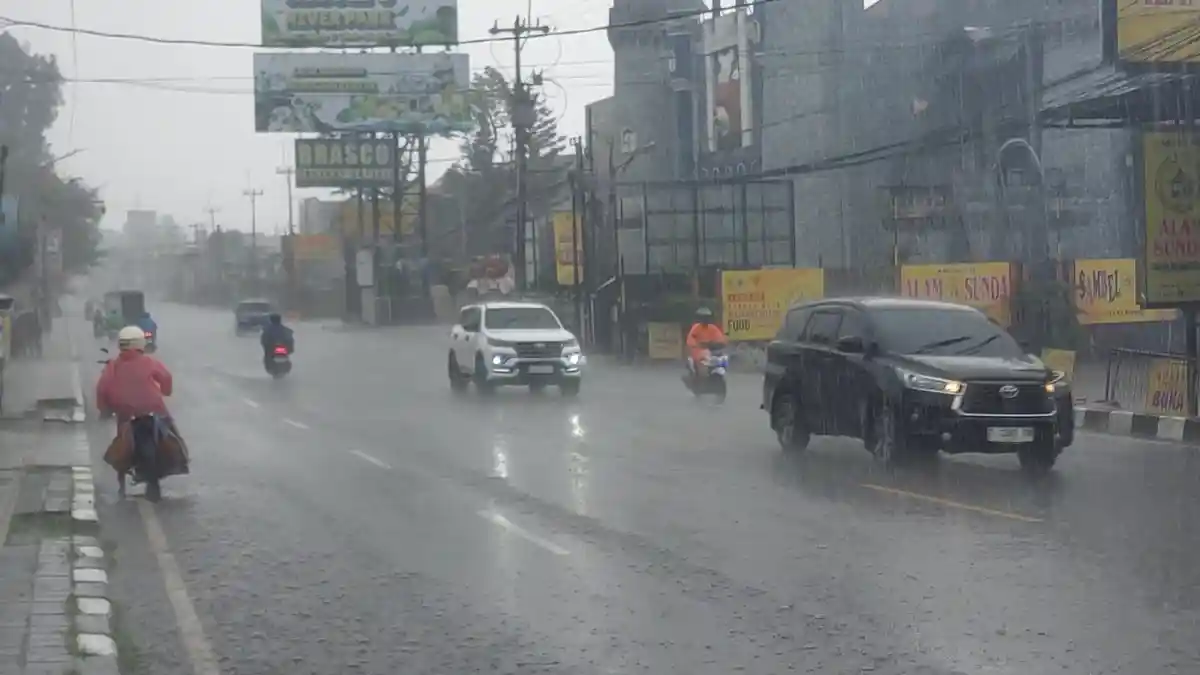 Cuaca Kota Bogor Hari Ini Selasa 10 Maret 2026, Waspada Hujan Petir dari Siang Sampai Sore