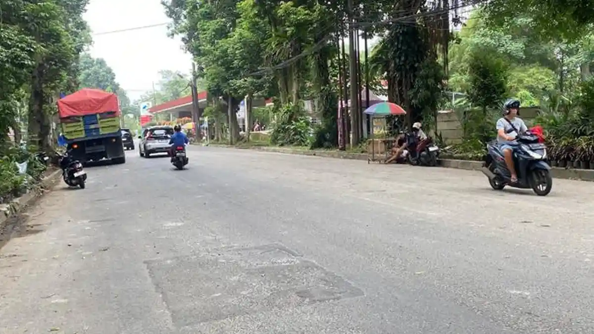 Proyek Kemenkes Makan Korban di Kota Bogor, Pengendara Jatuh Gara-gara Tanah Bercecer