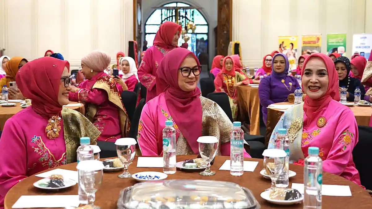 Hadiri HUT ke-3 PKBM, Yantie Rachim Ajak Perempuan Minang Teladani Perjuangan Hajjah Rasuna Said