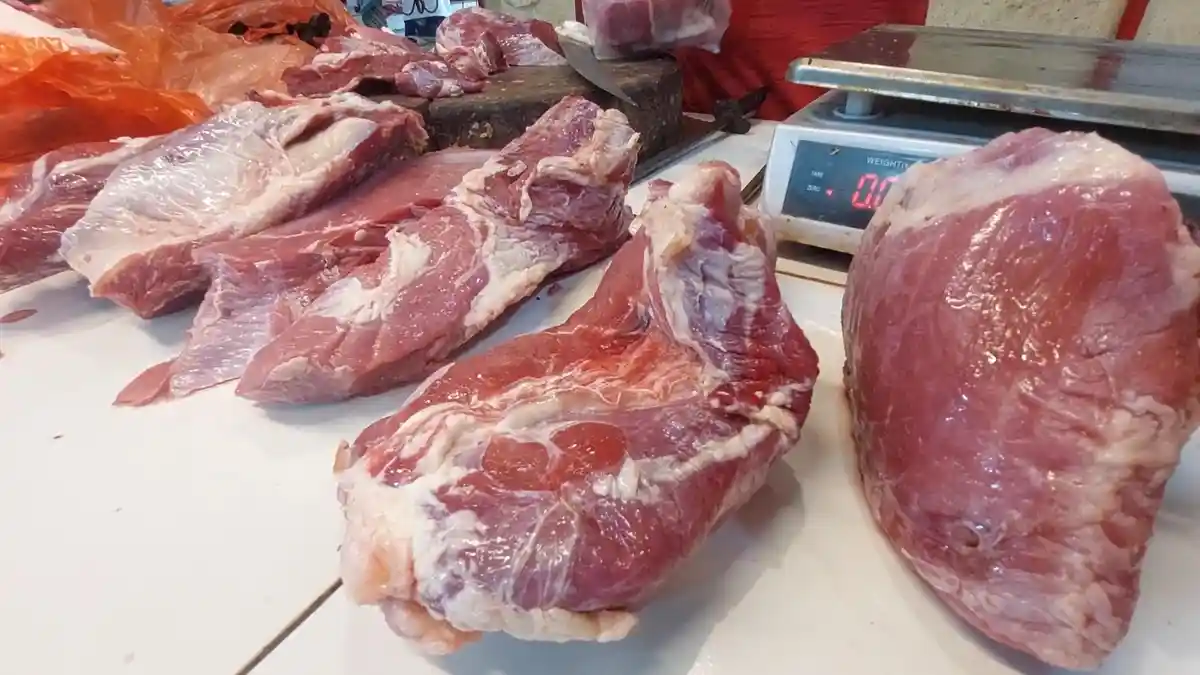 Harga Daging Sapi di Pasar Jambu Dua Kota Bogor Jelang Ramadhan Naik, Kini Rp 135 Ribu Per Kilogram