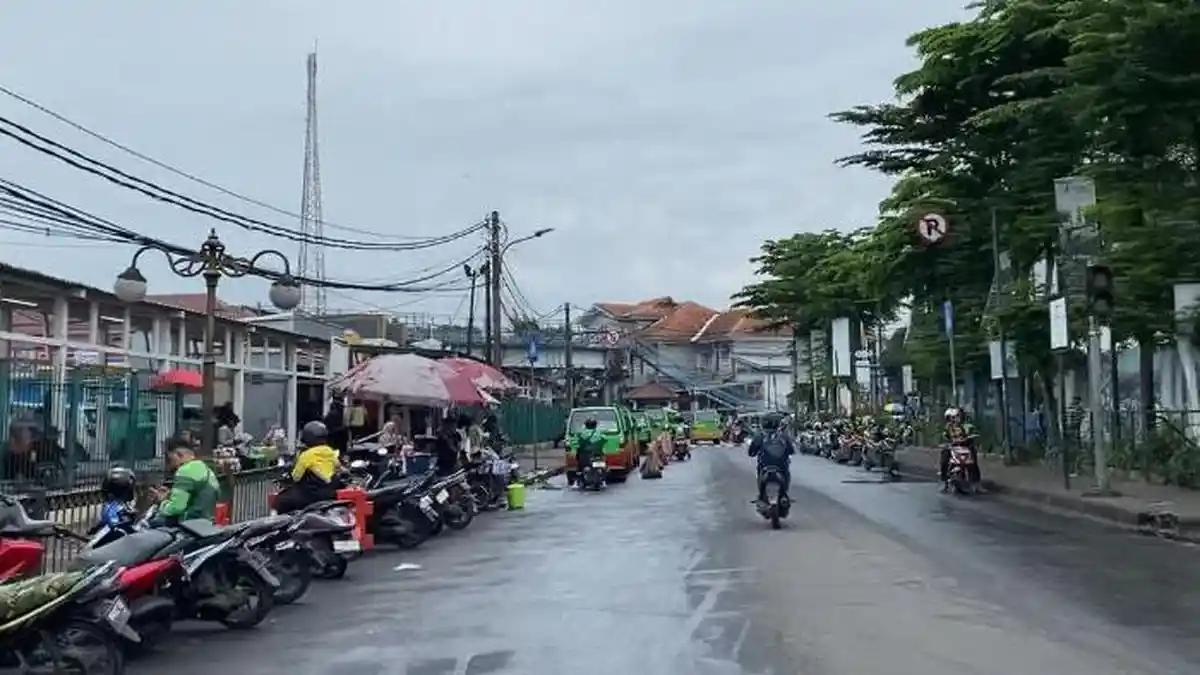 Alasan PKL Mayor Oking Stasiun Bogor Tetap Ngotot Jualan, Oknum Kasih Jaminan Asal Bayar 10 Ribu