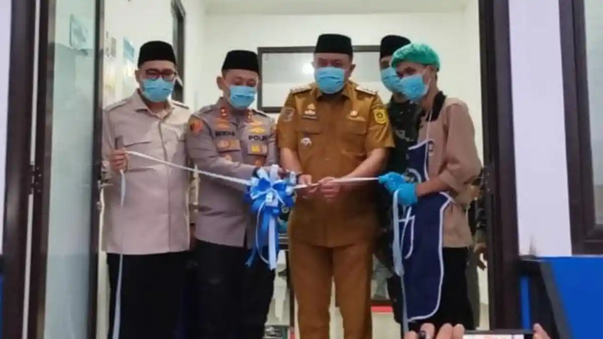 Hadiri Peluncuran SPPG Polres Bogor ke-9 di Cibungbulang, Rudy Susmanto Beri Apresiasi