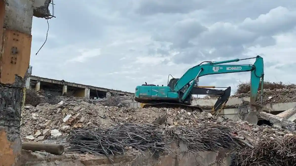 Pembongkaran Pasar Bogor Terus Berlangsung, 2 Lantai Sudah Hancur oleh Alat Berat