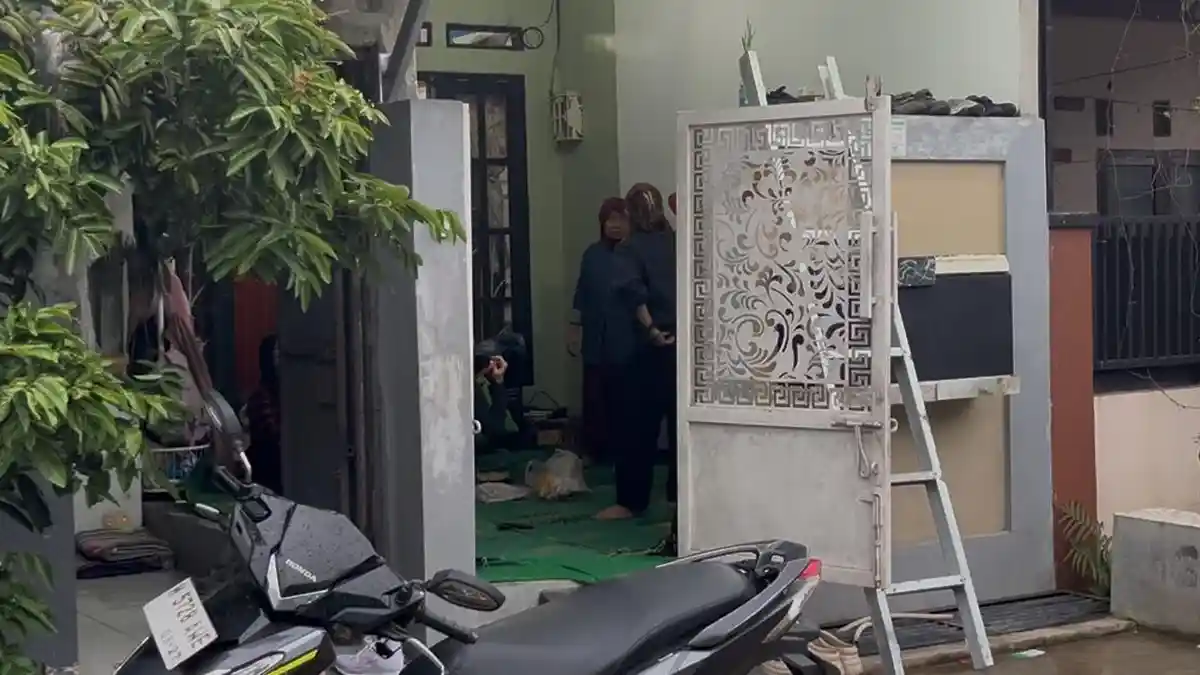 Berharap Dwi Murdiono Selamat dari Tragedii Pesawat, Keluarga Rutin Gelar Doa Bersama