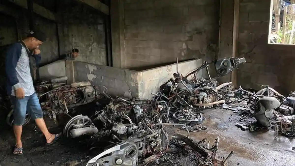 Penitipan Motor di Luar Stasiun Bogor Kebakaran, 10 Unit Sisa Rangka, 9 Rusak Akibat Api