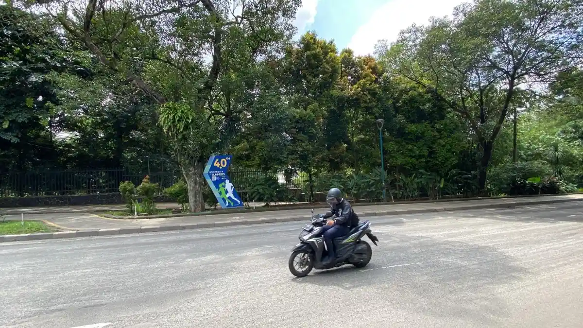 Kondisi Jalan Jalak Harupat Kota Bogor yang Alami Kerusakan, Banyak Kerikil, Licin Saat Hujan
