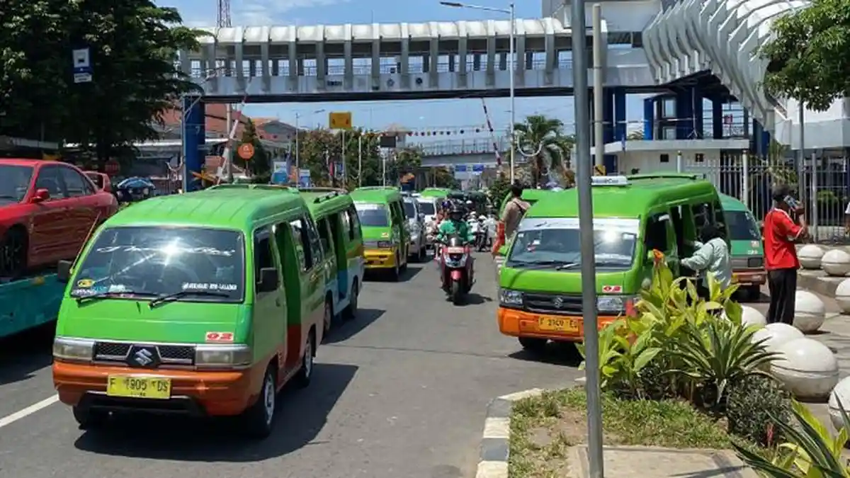 Pemkot Bogor Konsisten, Batas Usia Angkot yang Beroperasi Maksimal 20 Tahun
