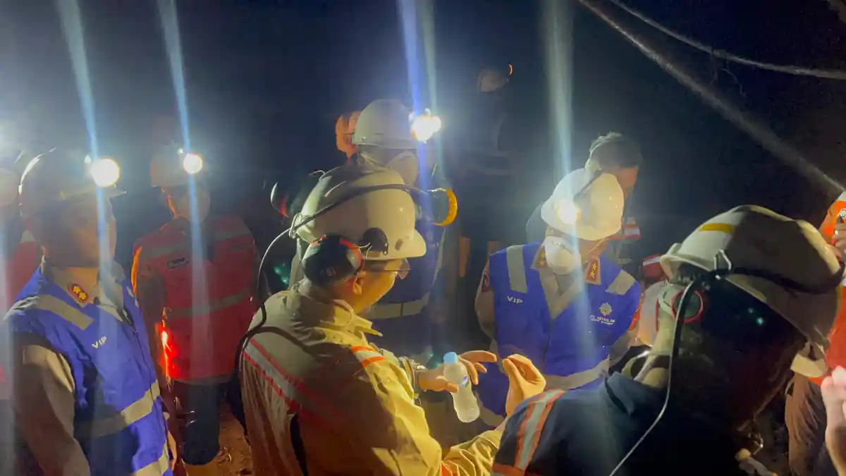 Selidiki Penyebab 11 Gurandil Tewas di Bogor, Kapolda Jabar Temukan Kayu Terbakar di Lubang Galian