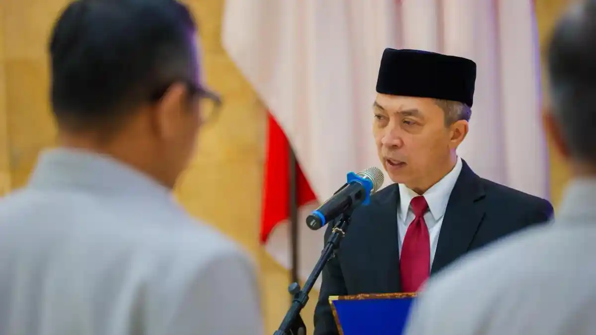 Dedie Rachim Lantik 12 Pejabat Baru Kota Bogor, Posisi Kepala Dinkes dan BKAD Resmi Berganti