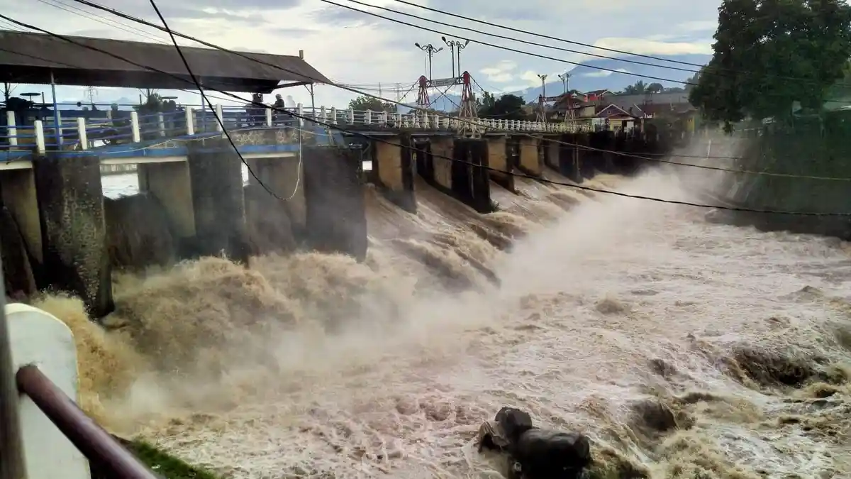 Update Tinggi Muka Air Bendung Katulampa Bogor Usai Hujan di Bogor, Kini Siaga 3