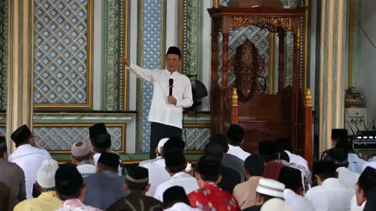 Gelar Jumling di Sukajaya Bogor, Jaro Ade Ajak Warga Perkuat Gotong Royong dan Jaga Lingkungan