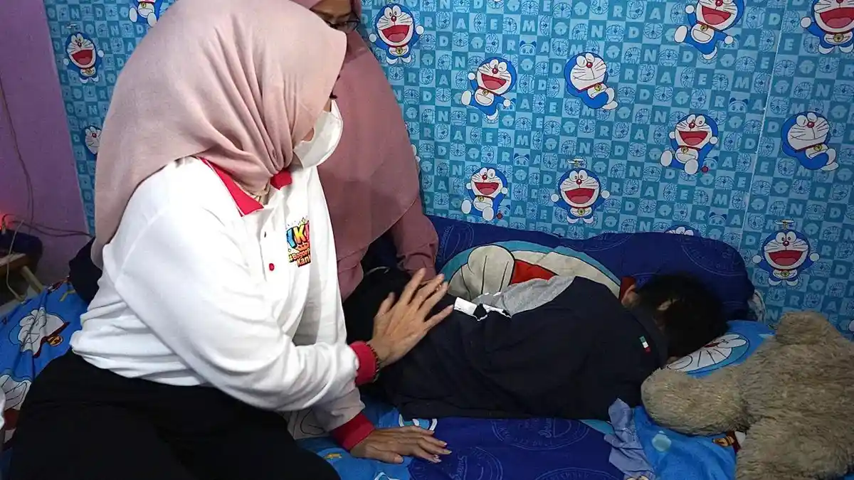 Kisah Adya Bocah 11 Tahun Pejuang Kanker Otak di Kota Bogor, Ibu Terharu Dijenguk Istri Dedie Rachim