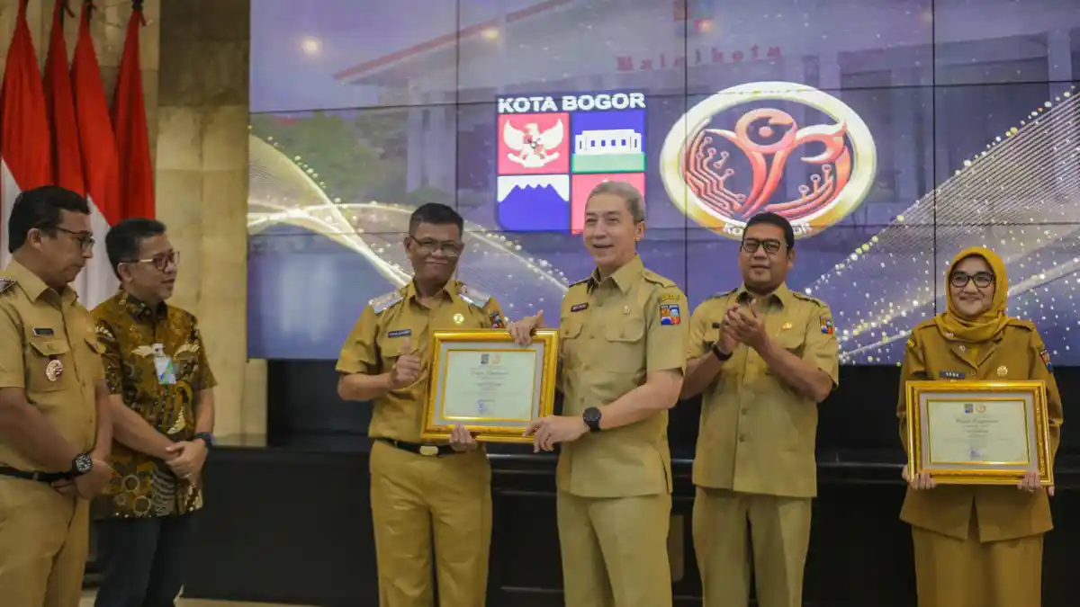 Pemerintah Kota Bogor Bagi-Bagi Santunan Kematian Ratusan Juta Rupiah Saat Acara ITKP Awards 2025