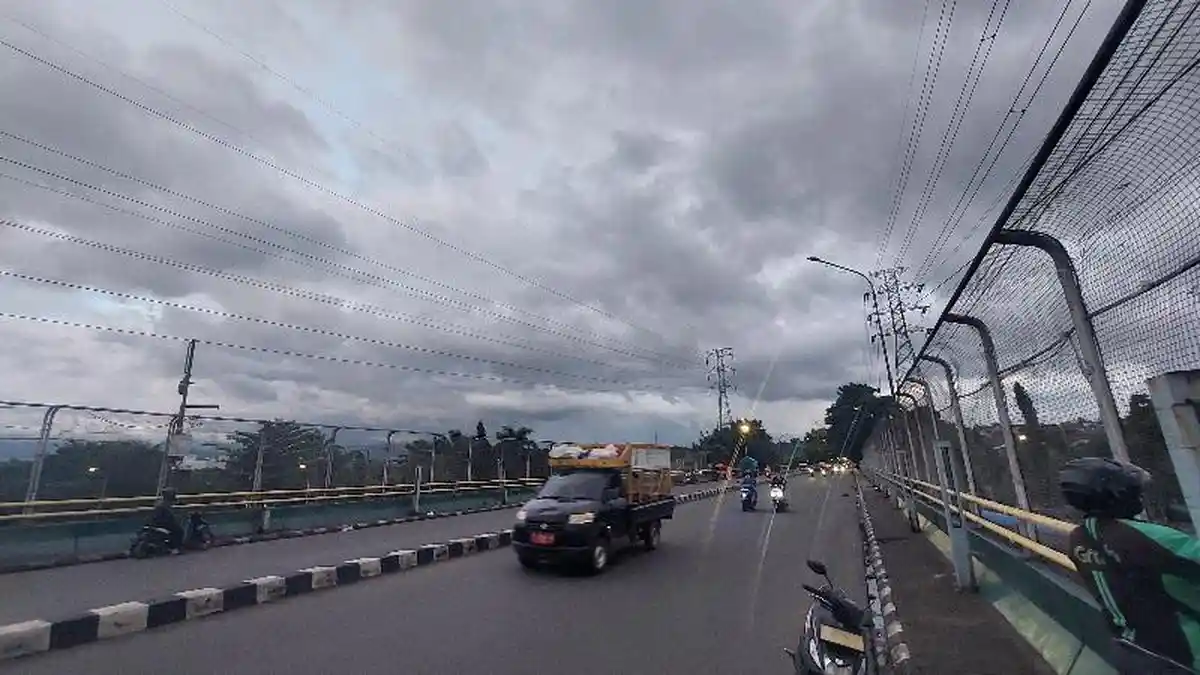 Langit Berawan Selimuti Kota Bogor, Waspada Diprediksi Hujan Saat Malam di 3 Kecamatan