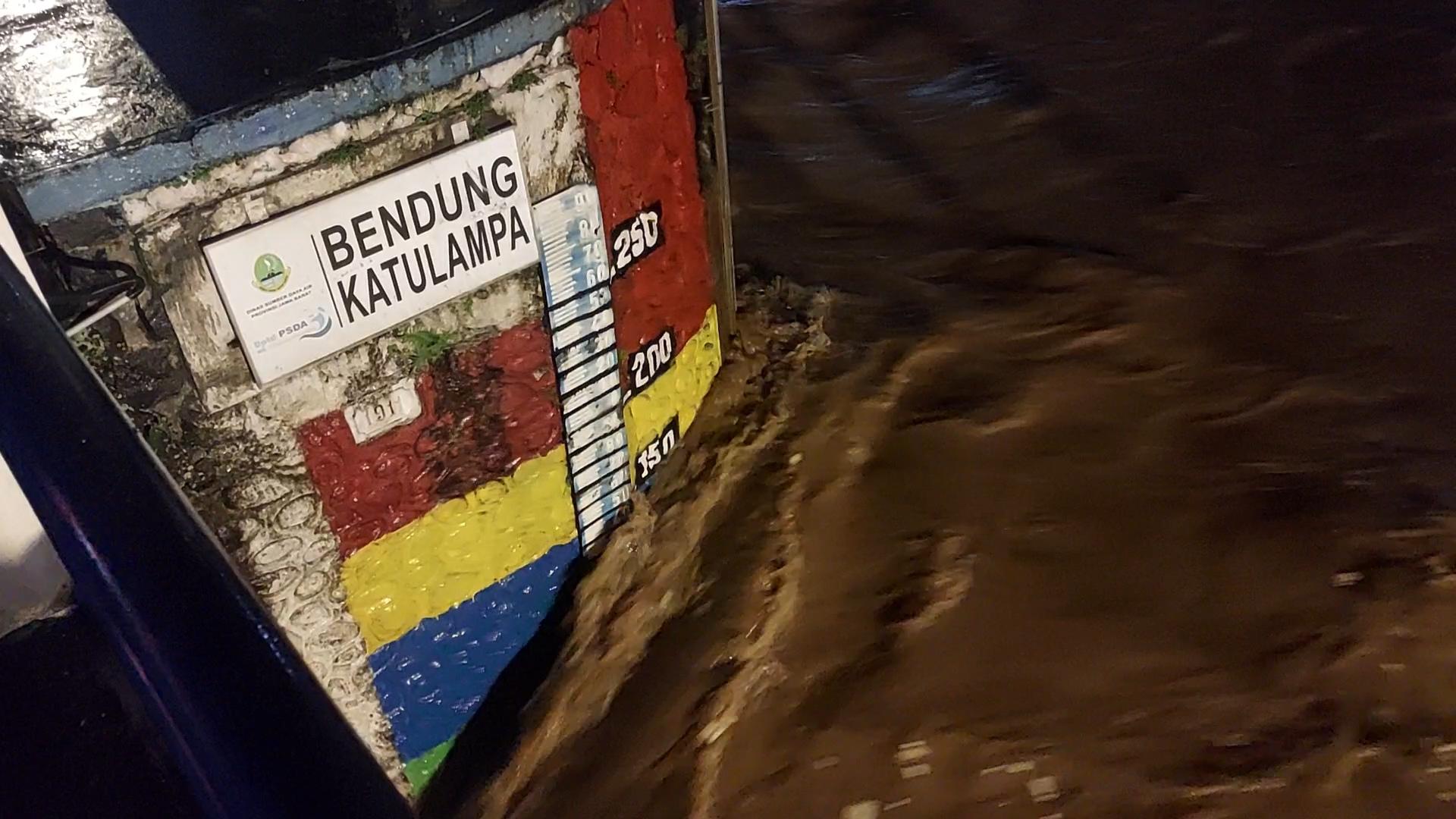 Malam Jumat Bendung Katulampa Siaga 3, Sempat Sentuh 150 Cm, Warga Jakarta Diimbau Waspada