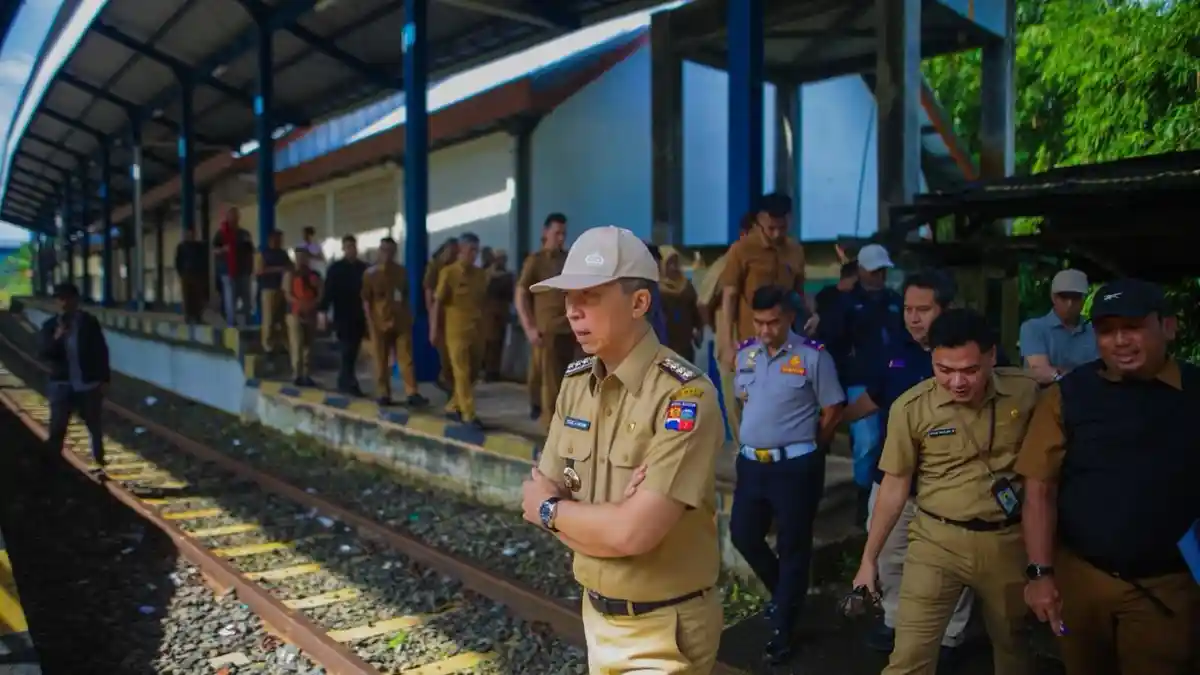 Pemkot Bogor Usul KRL Sampai Lido, Dedie Rachim Tinjau Stasiun Ciomas: Pecah Kepadatan Pusat Kota
